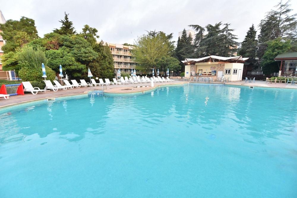 Hotel Malibu Albena Kültér fotó
