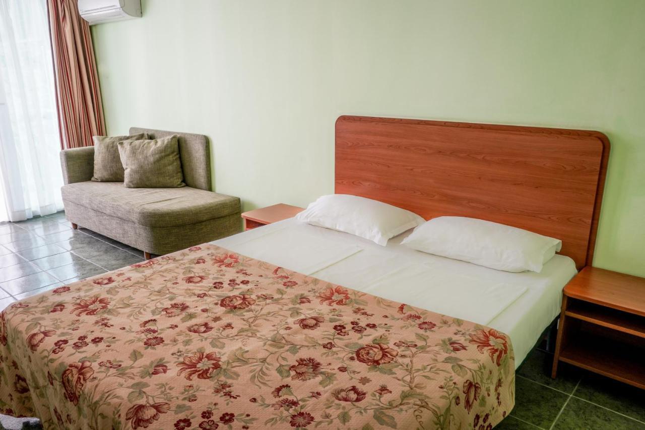 Hotel Malibu Albena Kültér fotó