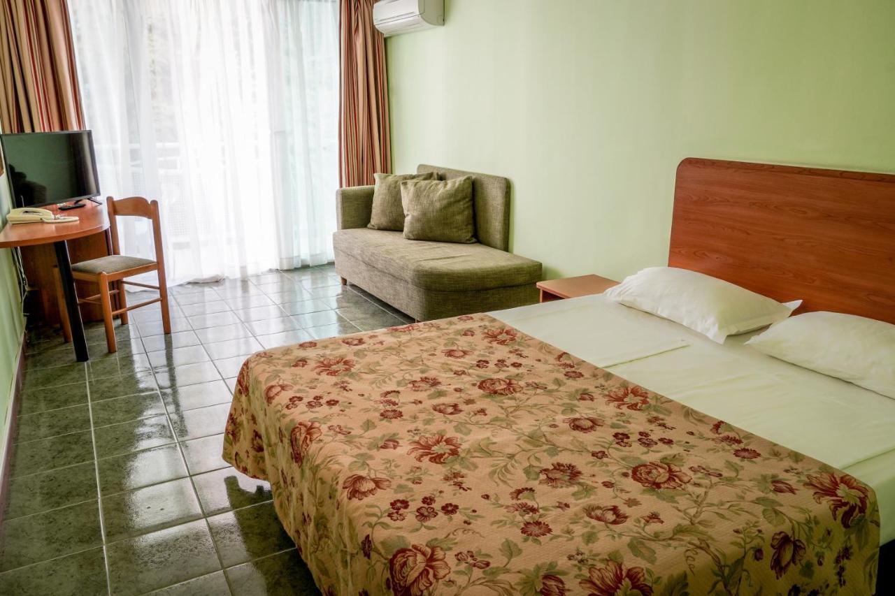 Hotel Malibu Albena Kültér fotó