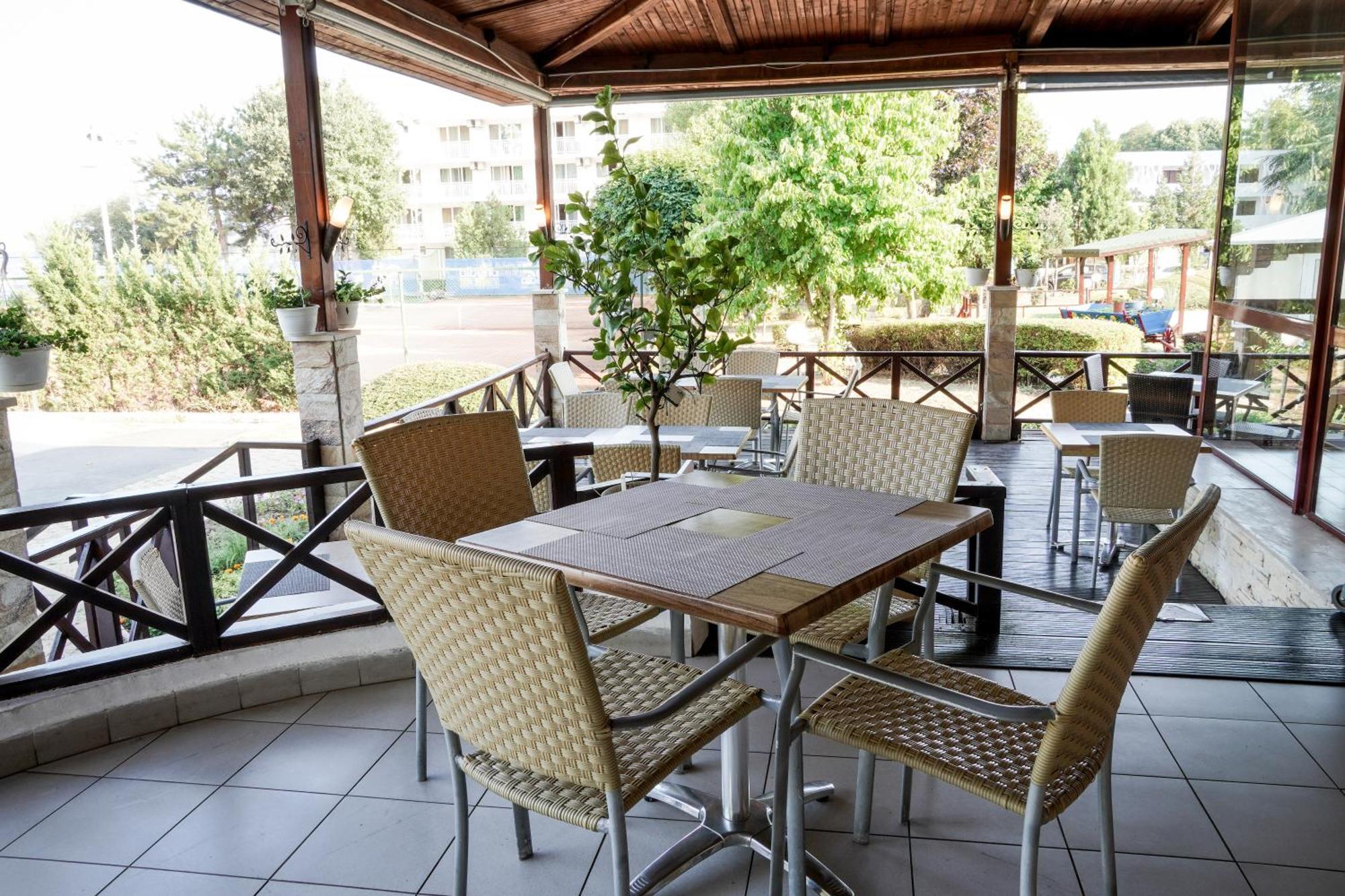 Hotel Malibu Albena Kültér fotó