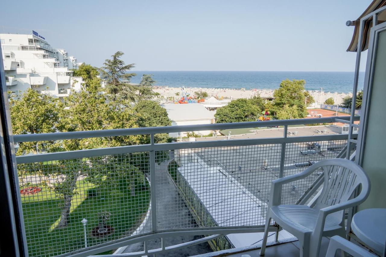 Hotel Malibu Albena Kültér fotó